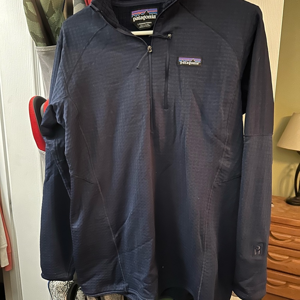 Patagonia Navy r1 Pullover Jacket